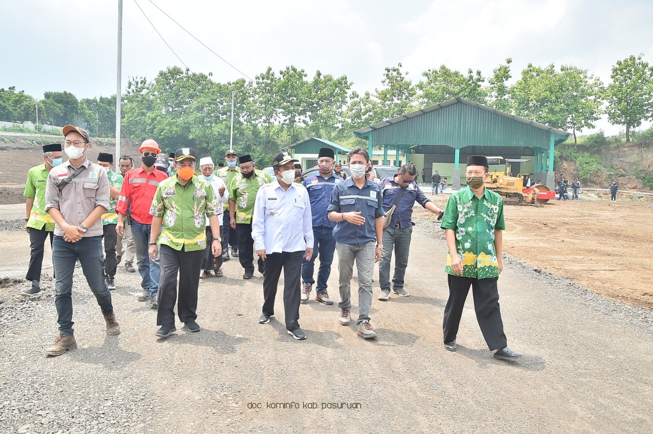 Wakil Bupati Pasuruan, Gus Mujib Pastikan Operasional TPA Wonokerto Awal 2020