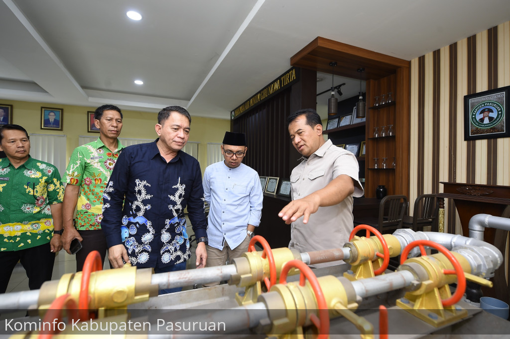 Pj Bupati Nurkholis Bagi 3 Tips Penting Agar PDAM Giri Nawa Tirta Jadi Perumda Yang Kian Maju