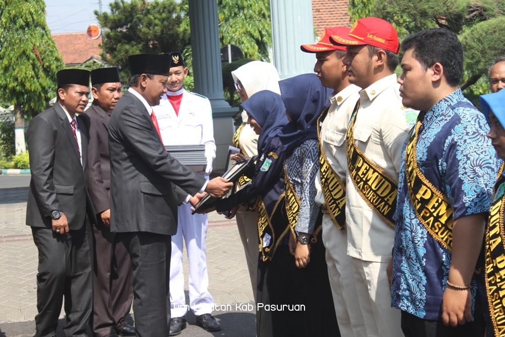 Sumpah Pemuda, Bupati Irsyad Yusuf Beri Penghargaan Pemuda-Pemuda Berprestasi