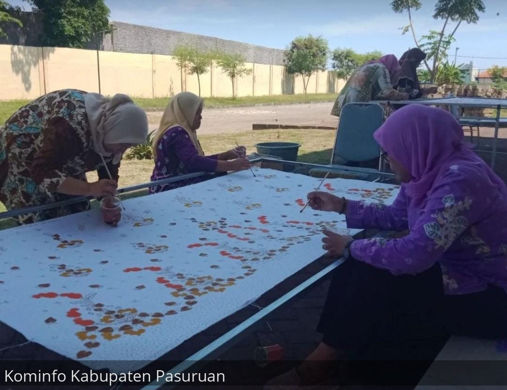 Kecamatan Bangil Latih Para Perempuan Kepala Keluarga Jadi Enterpreneur