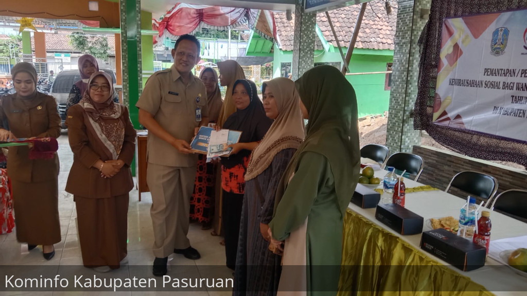 60 Wanita Rawan Sosial Ekonomi di Kabupaten Pasuruan Terima Bantuan Kewirausahaan