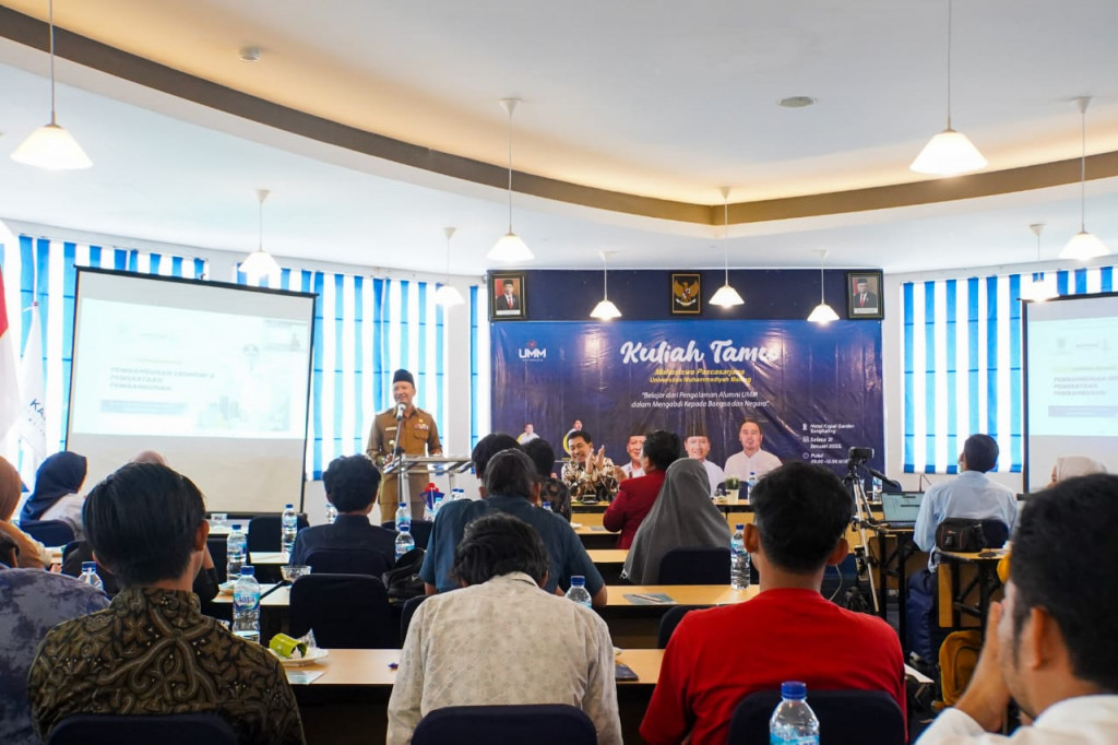 Bupati Irsyad Yusuf Kembali Jadi Dosen Tamu Mahasiswa Pasca Sarjana UMM