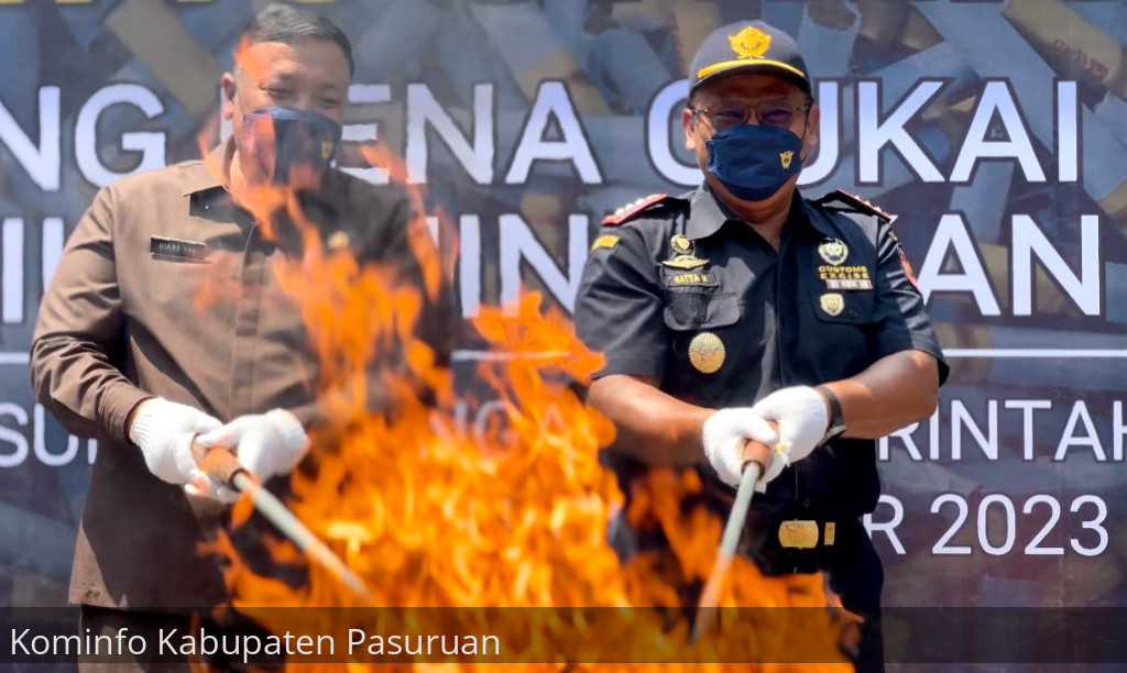 Pemkab Pasuruan dan Bea Cukai Musnahkan Jutaan Rokok Illegal Hingga Minuman Keras