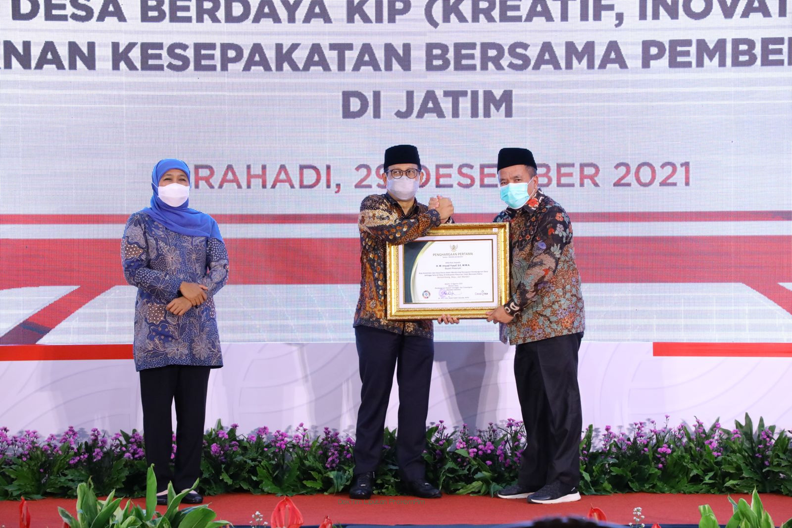 Sukses Bangun Desa Berkembang, Maju dan Mandiri, Pemkab Pasuruan Terima Penghargaan Percepatan Pembangunan Desa 