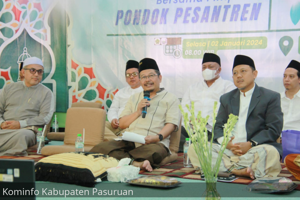 Wajah Bupati Pasuruan Periode 2013-2023, Gus Irsyad Yusuf Disamarkan dalam Cup Coffee. Pj Bupati Andriyanto Sampaikan Permintaan Maaf
