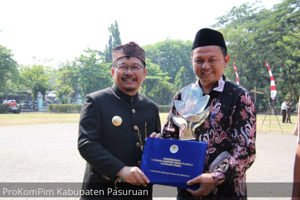 Peringatan Hari Sumpah Pemuda ke-95, Pemkab Pasuruan Berikan Penghargaan Kepada Pegiat Lingkungan