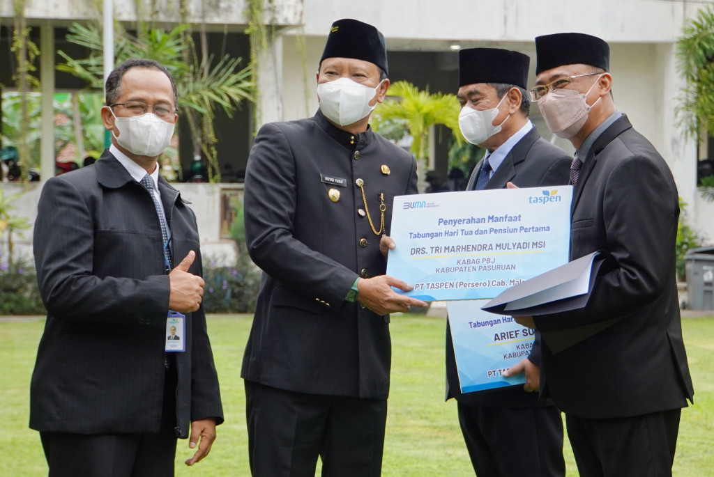 Bupati Apresiasi Dedikasi dan Kontribusi Kabag Hukum dan Kabag PBJ Selama Menjadi Abdi Negara