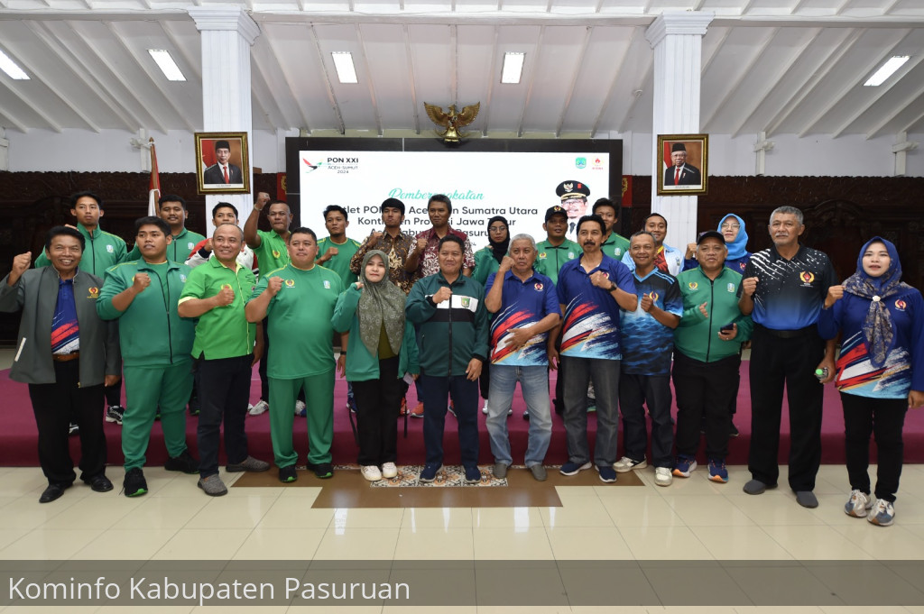 17 Atlet, 5 Pelatih dan 2 Mekanik Resmi Berangkat ke PON XXI Aceh - Sumut