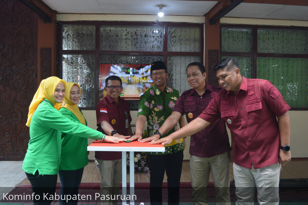 Kakanwil Kemenkumham Jatim dan Sekda Kabupaten Pasuruan Buka Baksos dan Pasar Murah di Rutan Bangil