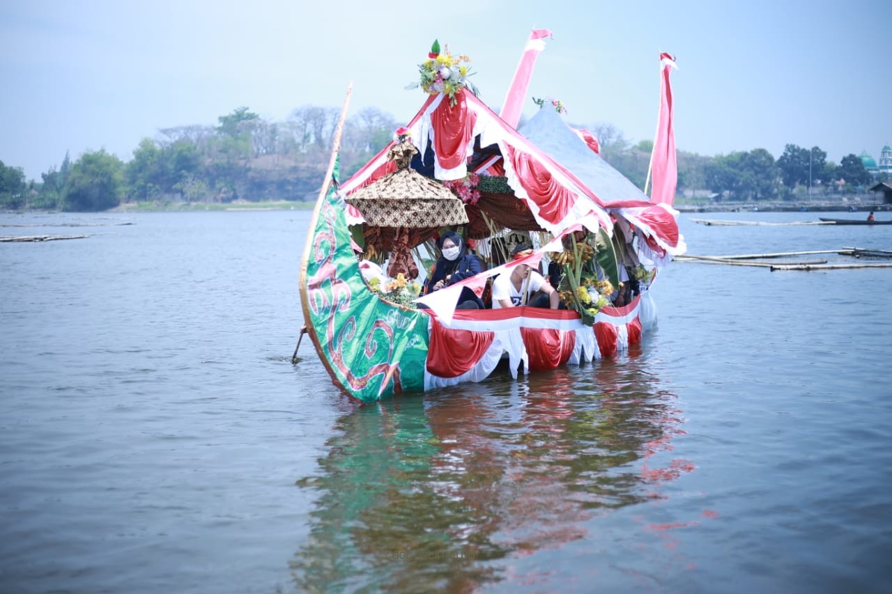 Mohon Keselamatan, Warga Ranu Klindungan Gelar Distrikan