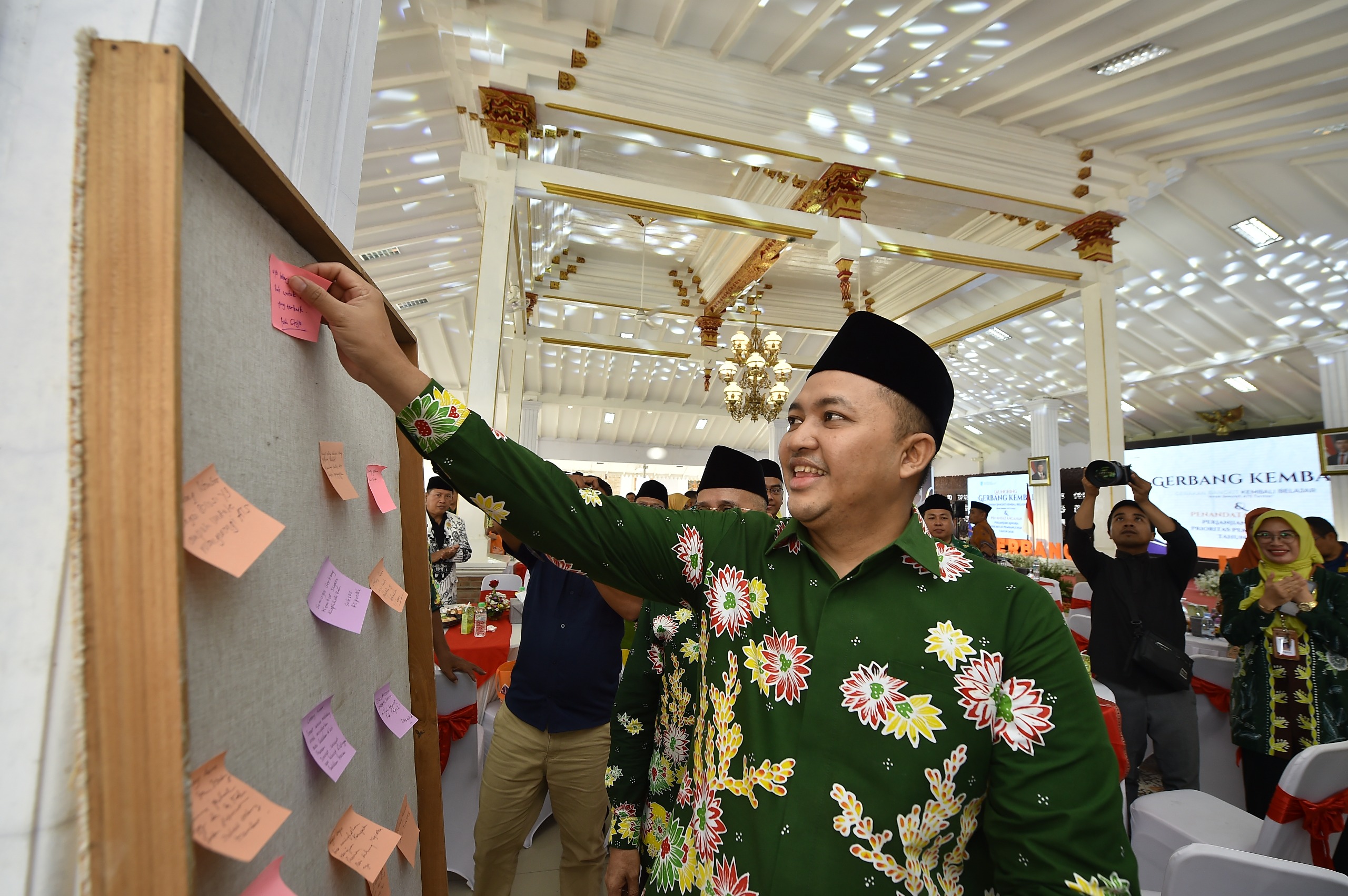 Sampul untuk Launching Gerbang Kembar (Gerakan Bangkit Kembali Belajar)