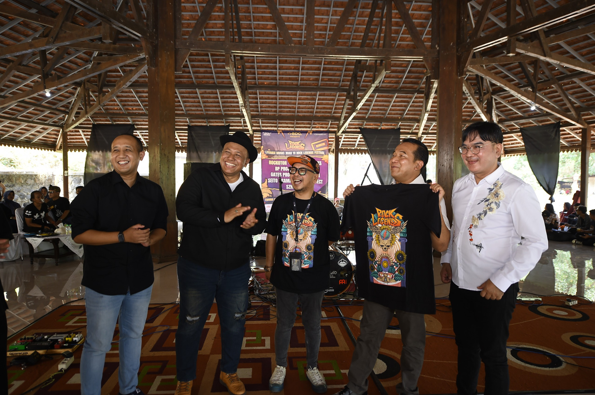 Sampul untuk Festival Rock Legends 2024
