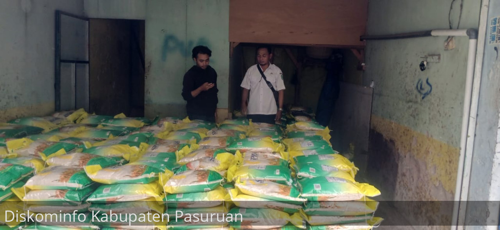 Disperindag Sidak Takaran Beras di Pasar Prigen